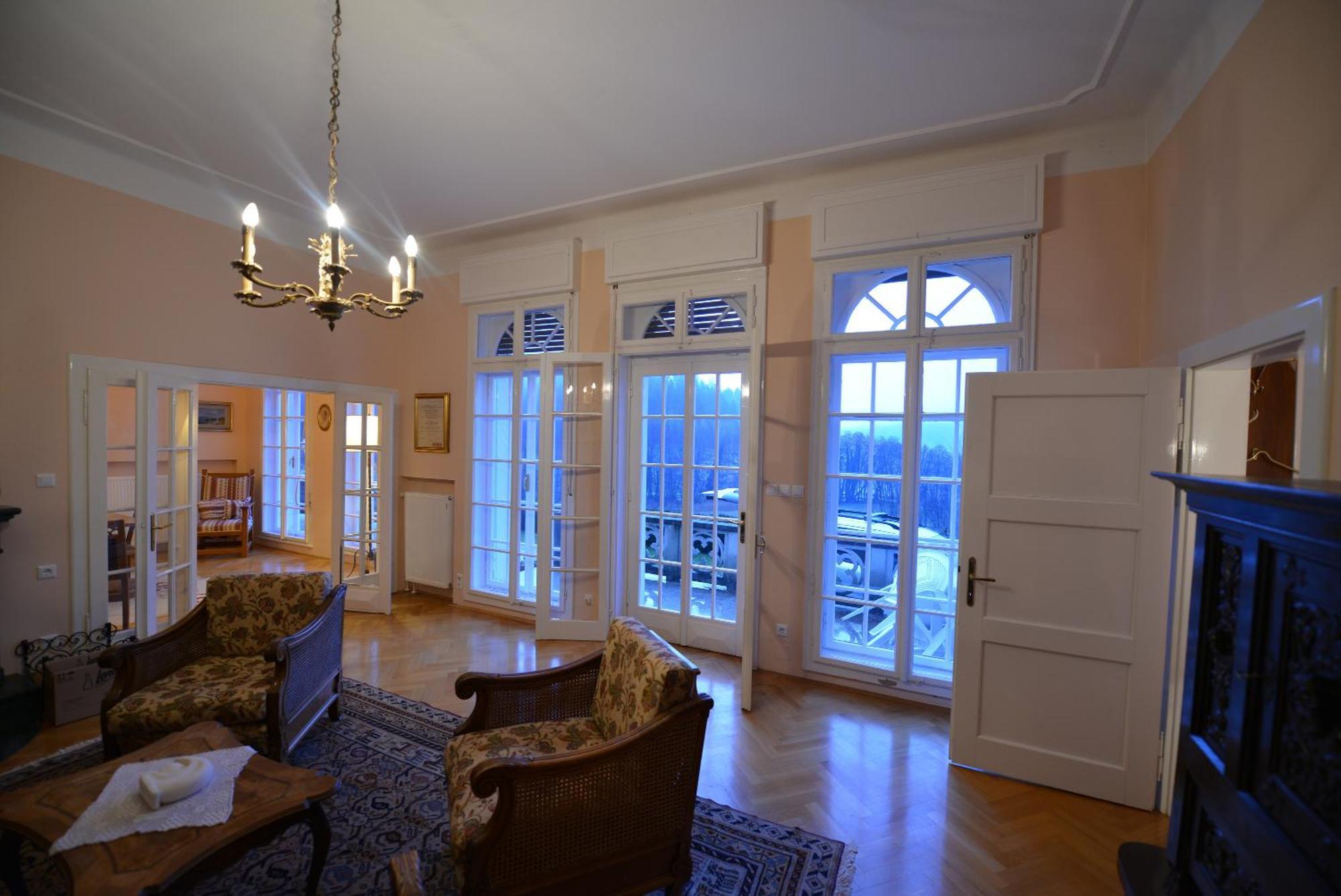 Villa Elasan Μπλεντ Εξωτερικό φωτογραφία